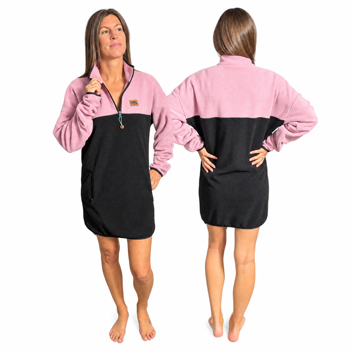 Robe polar Maui rose et noir Peek Breeze, demi-zip et poches zippées, vue de face et de dos sur fond blanc